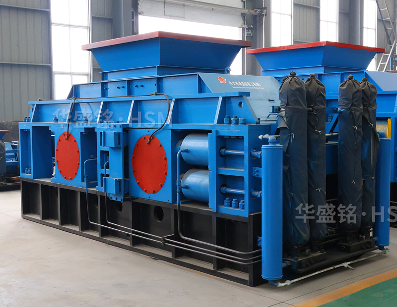 沙場(chǎng)用大型全液壓對(duì)輥制砂機(jī)多少錢一臺(tái)？