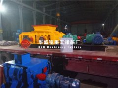 雙齒輥破碎機(jī)如何排料才能不堵料？